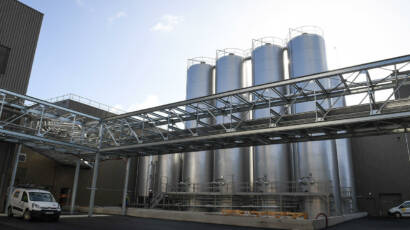 Conception et construction d’une usine agroalimentaire de transformation laitière avec transtockeur par IDEC AGRO - 02